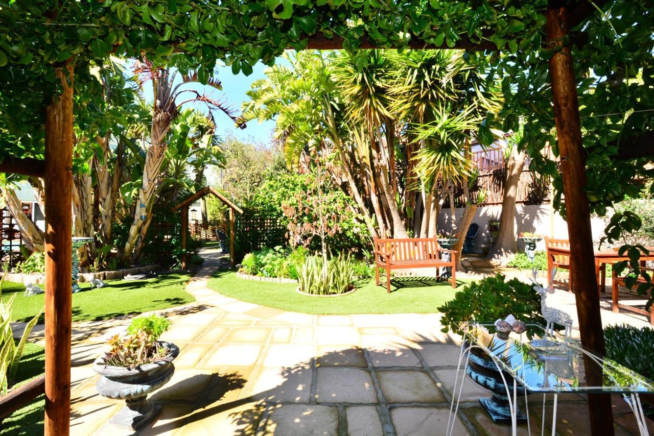 Secret Garden Guesthouse Bloubergstrand Dış mekan fotoğraf